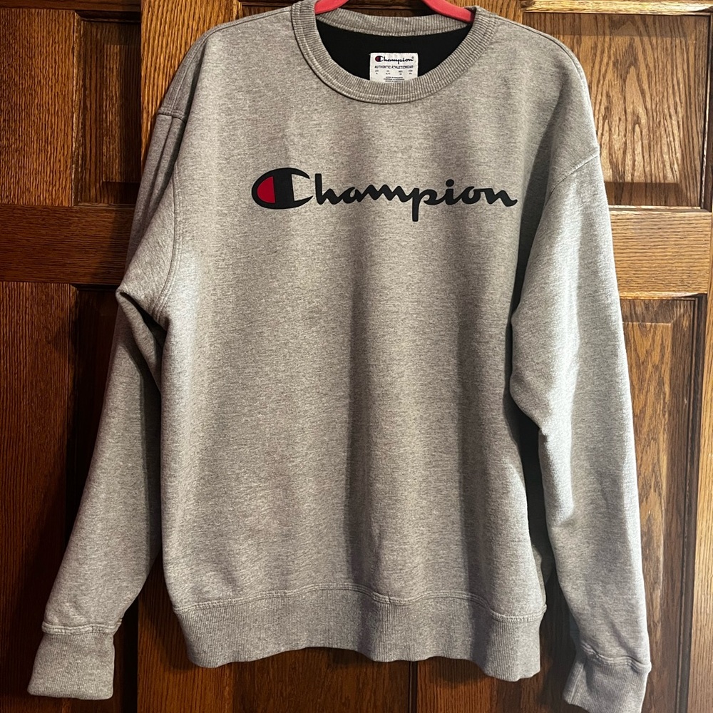Champion sweatshirt | size XL |
